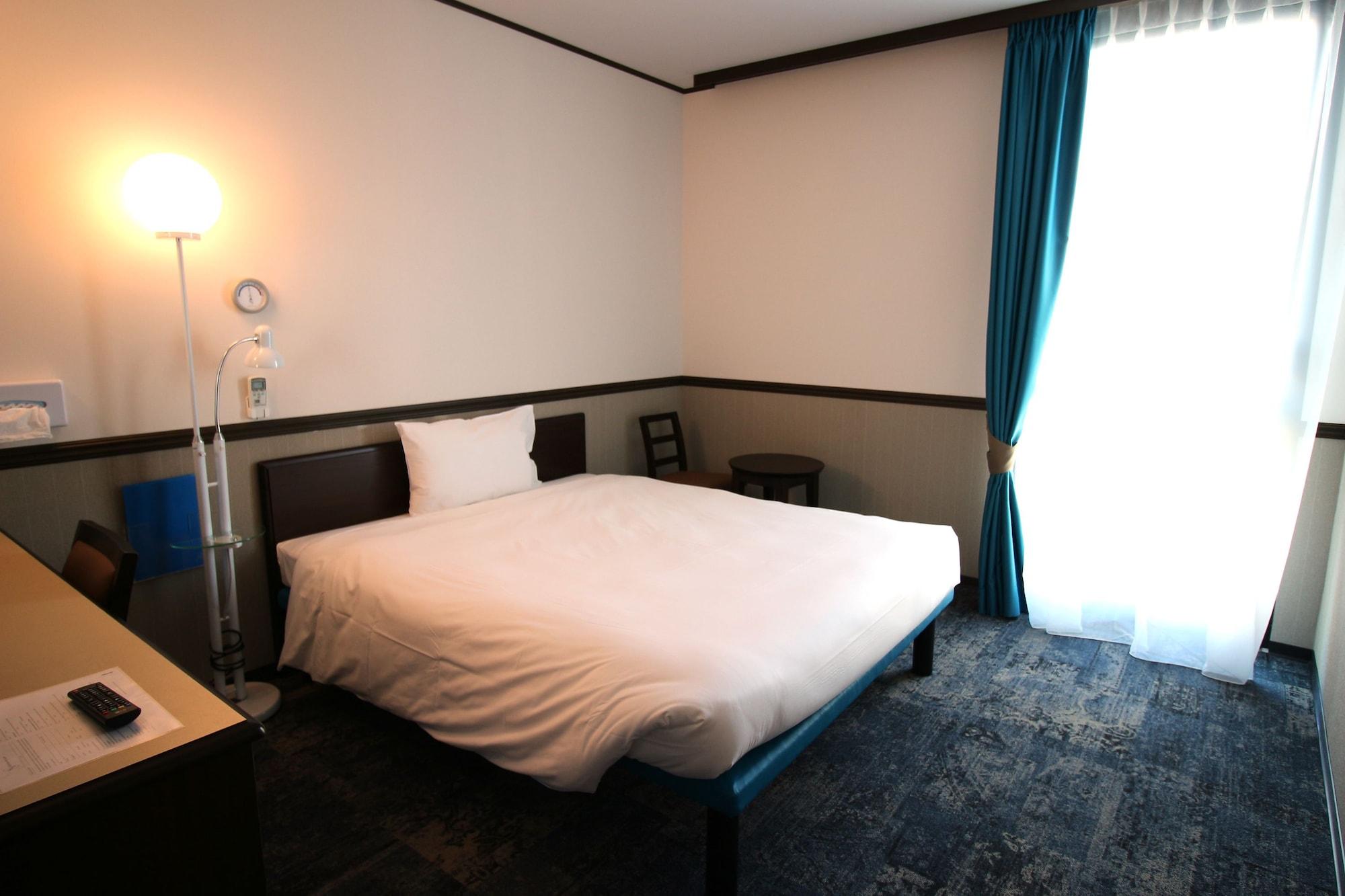 Hotel Toyoko Saint Charles 3*